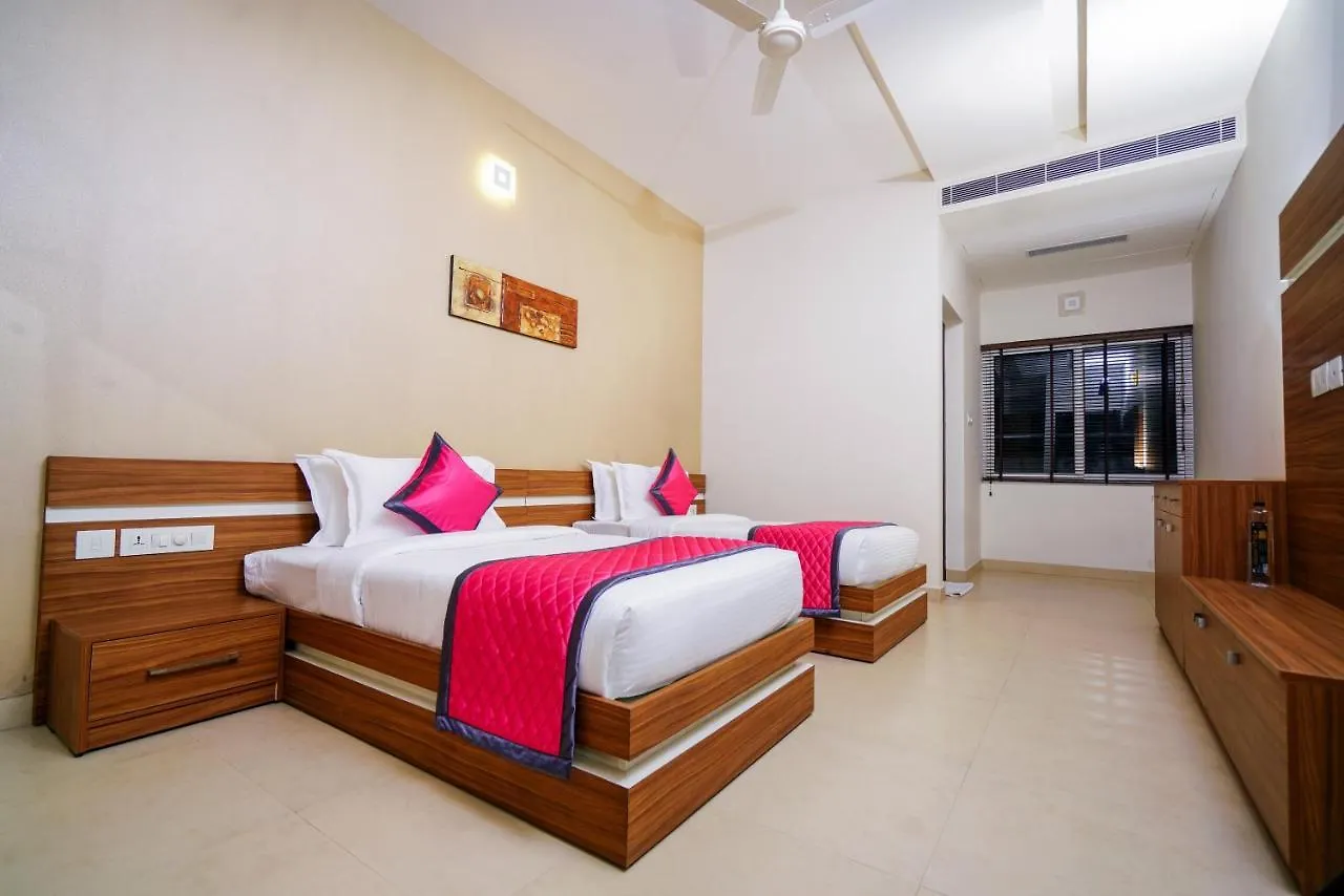 아파트호텔 Lantern Apart Hotel Perintalmanna 인도